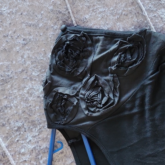 Design History women's size M tshirt - Picture 3 of 4